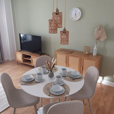 שוורין City-Apartment Mit Parkplatz & Fahrradraum! Nur 300M Zum Stadthafen מראה חיצוני תמונה