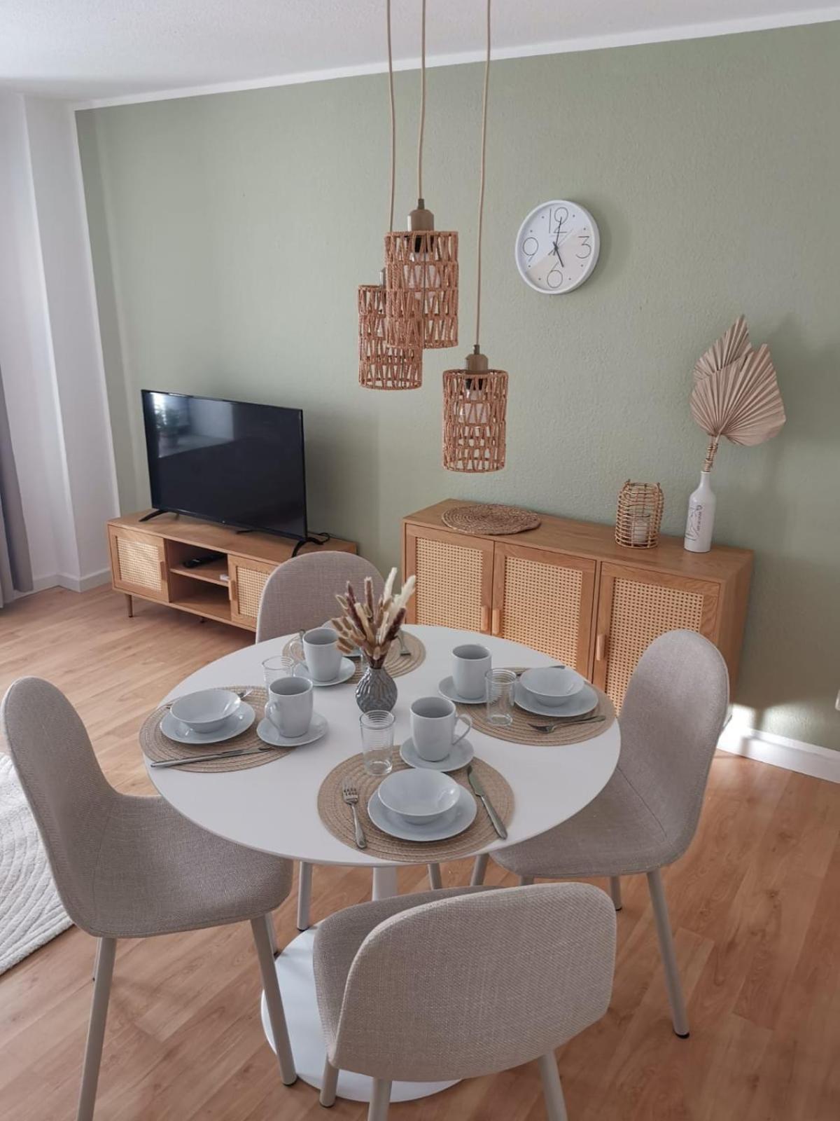 שוורין City-Apartment Mit Parkplatz & Fahrradraum! Nur 300M Zum Stadthafen מראה חיצוני תמונה